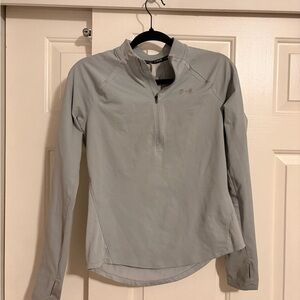 Under Armour Light Gray Athletic